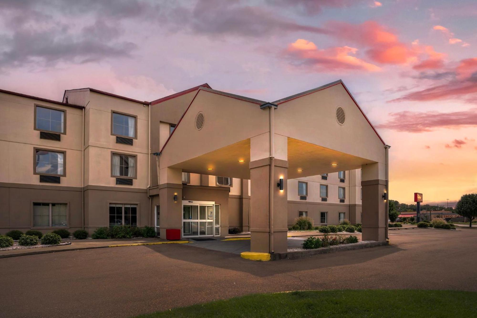 Red Roof Inn & Suites Vicksburg Esterno foto